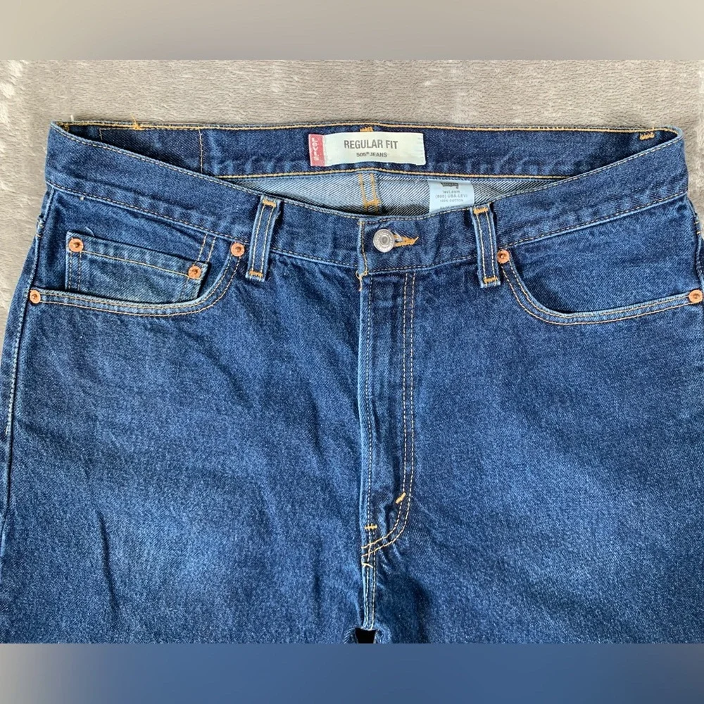 Levi's 505 Jeans Men 36 x 30 Dark Blue Wash Regular Fit Stretch Made‎ In USA